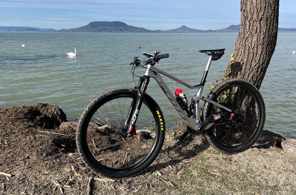 fully-mountain-bike-balaton.jpg