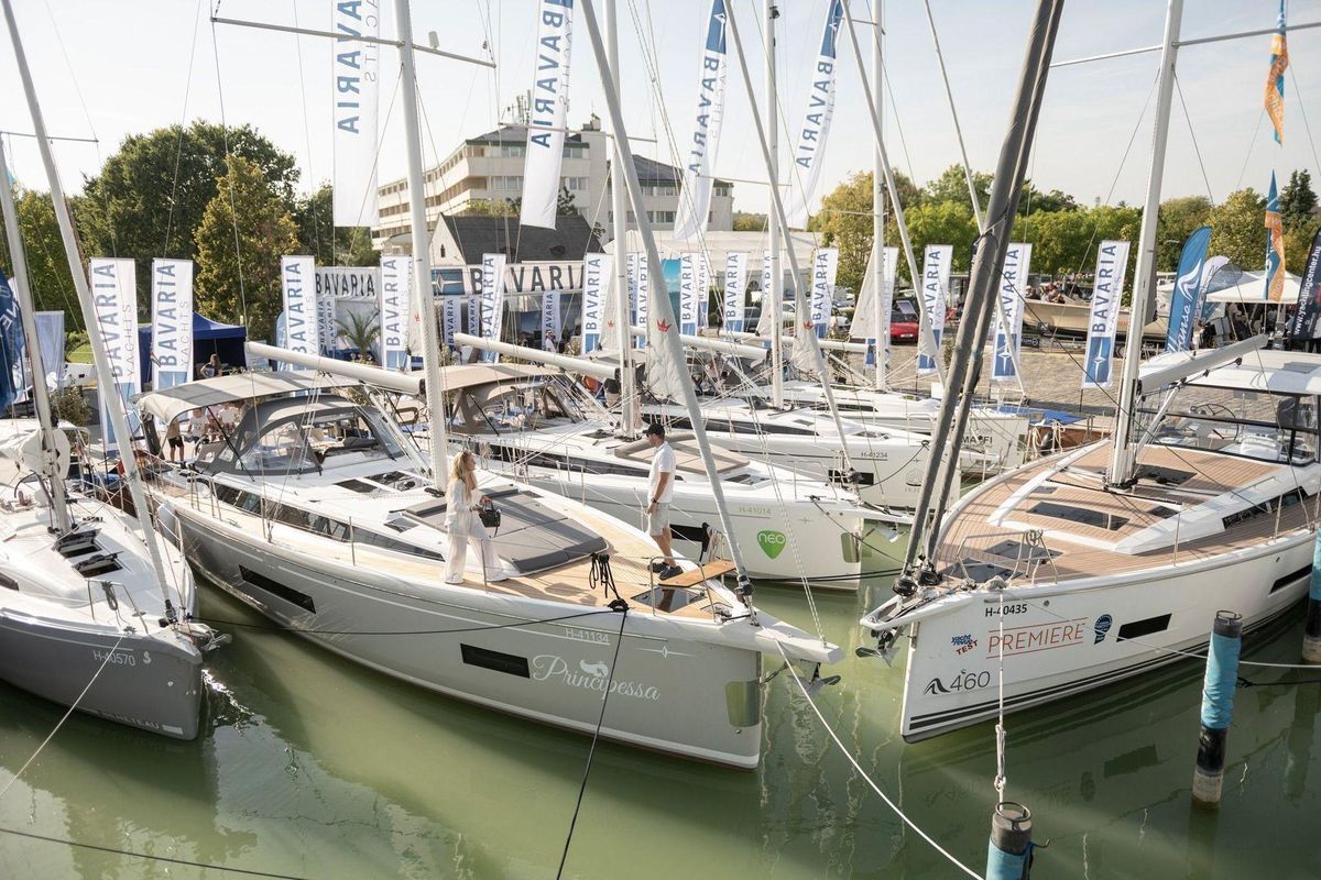 BalatonBoatShow-princi.jpg